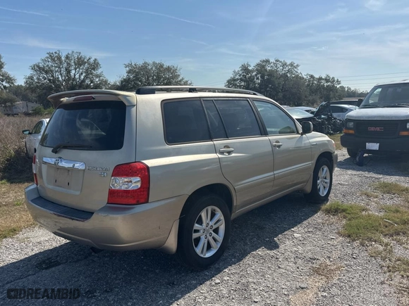 2006 Toyota Highlander Hybrid with VIN JTEDW21A860007558, listed as a Copart auction lot 44413755 with 256,404 mi miles and Clean Title. Bid and sale history available at carsss.com. Image 4.