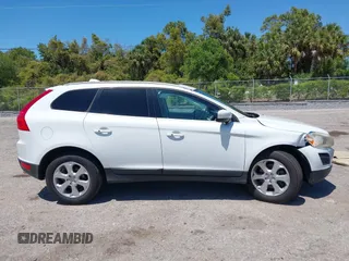 2013 Volvo XC60 3.2L с VIN YV4952DL3D2378376, выставлен на аукционе IAAI как лот 42037112 с пробегом 83 339 миль миль и . История ставок и продаж доступна на DreamBid. Изображение 13.