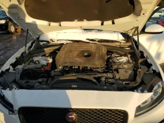 2017 Jaguar F-Pace с VIN SADCS2BN8HA085529, выставлен на аукционе Copart как лот 41763085 с пробегом 105 508 миль миль и Чистый • Clean title. История ставок и продаж доступна на DreamBid. Изображение 12.