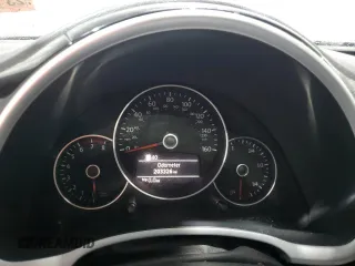 2012 Volkswagen Beetle 2.5L w/Sound/Nav PZEV with VIN 3VWJP7AT5CM637224, listed as a Copart auction lot 49949995 with 203,326 mi miles and Salvage Title. Bid and sale history available at DreamBid. Image 9.