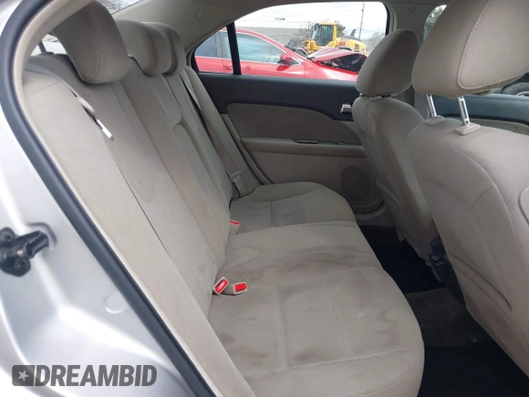 2010 Ford Fusion Hybrid with VIN 3FADP0L31AR406458, listed as a IAAI auction lot 41802042 with 225,678 mi miles. Bid and sale history available at carsss.com. Image 8.