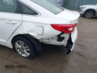 2016 Hyundai Sonata SE with VIN 5NPE24AF2GH351953, listed as a IAAI auction lot 41658674 with 126,126 mi miles and . Bid and sale history available at carsss.com. Image 6.