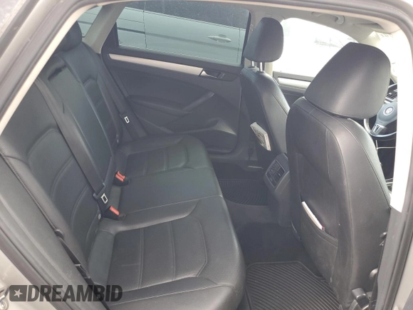 2013 Volkswagen Passat SE w/Sunroof & Nav with VIN 1VWBP7A35DC085070, listed as a Copart auction lot 46667265 with 205,166 mi miles and Salvage Title. Bid and sale history available at carsss.com. Image 10.