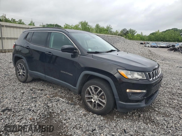 2018 Jeep Compass Latitude z VIN 3C4NJCBB6JT136804, wystawiony jako Copart lot #54146235 z przebiegiem 71 436 mil mil oraz Szkoda całkowita • Salvage title. Historia ofert i sprzedaży dostępna na DreamBid. Obrazek 4.
