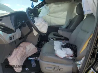 2017 Toyota Sienna XLE Auto Access Seat with VIN 5TDYZ3DC3HS782169, listed as a Copart auction lot 57553375 with 133,679 mi miles and Salvage title. Bid and sale history available at DreamBid. Image 7.