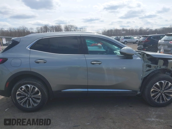 2024 Buick Envision Preferred with VIN LRBFZME44RD072472, listed as a IAAI auction lot 41991256 with 10,678 mi miles. Bid and sale history available at carsss.com. Image 14.