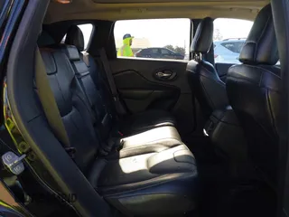 2014 Jeep Cherokee Limited с VIN 1C4PJMDSXEW294218, выставлен на аукционе IAAI как лот 42655095 с пробегом 133 859 миль миль и . История ставок и продаж доступна на DreamBid. Изображение 8.