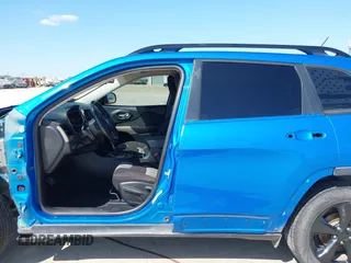 2018 Jeep Cherokee Latitude z VIN 1C4PJLCB6JD597109, wystawiony jako IAAI lot #42436844 z przebiegiem 119 383 mil mil oraz . Historia ofert i sprzedaży dostępna na DreamBid. Obrazek 15.