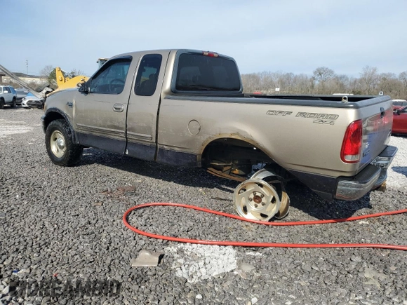 2001 Ford F-150 XL with VIN 1FTRX18L61NB63912, listed as a Copart auction lot 46839725 with 198,649 mi miles and Salvage Title. Bid and sale history available at carsss.com. Image 2.