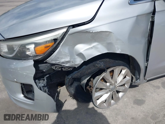 2018 Kia Sedona EX with VIN KNDMC5C12J6345930, listed as a IAAI auction lot 42008064 with 214,465 mi miles and . Bid and sale history available at carsss.com. Image 6.