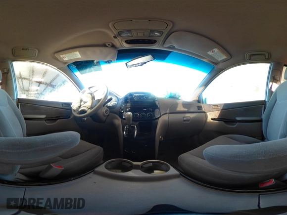 2004 Toyota Sienna CE with VIN 5TDZA23C44S097728, listed as a IAAI auction lot 41165780 with 130,553 mi miles. Bid and sale history available at carsss.com. Image 18.