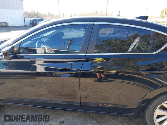 2016 Acura ILX Premium z VIN 19UDE2F77GA015037, wystawiony jako IAAI lot #41208631 z przebiegiem 127 592 mil mil oraz . Historia ofert i sprzedaży dostępna na DreamBid. Obrazek 14.