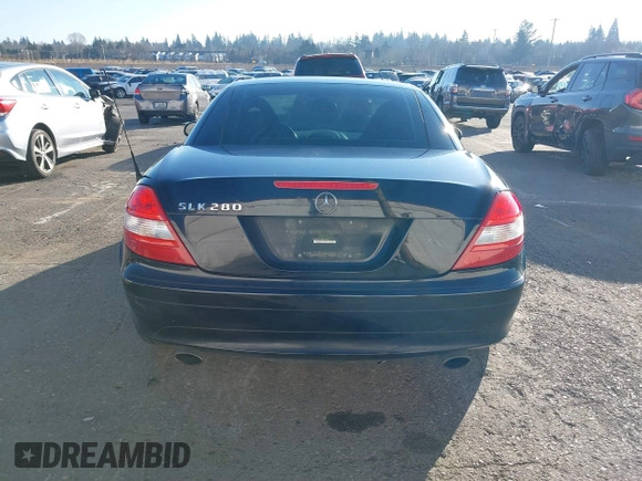 2006 Mercedes-Benz SLK 280 z VIN WDBWK54F66F114895, wystawiony jako IAAI lot #41409991 z przebiegiem 128 962 mil mil oraz . Historia ofert i sprzedaży dostępna na DreamBid. Obrazek 16.