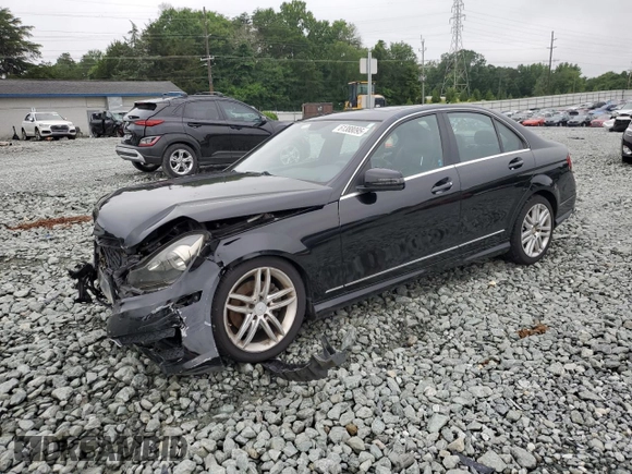 2013 Mercedes-Benz C 250 Sport с VIN WDDGF4HB4DR258779, выставлен на аукционе Copart как лот 61388095 с пробегом 257 716 миль миль и Списание • Salvage title. История ставок и продаж доступна на DreamBid. Изображение 1.