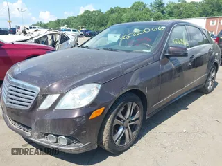 2010 Mercedes-Benz E 350 Luxury z VIN WDDHF8HB3AA180002, wystawiony jako IAAI lot #42760066 z przebiegiem 207 067 mil mil oraz . Historia ofert i sprzedaży dostępna na DreamBid. Obrazek 2.