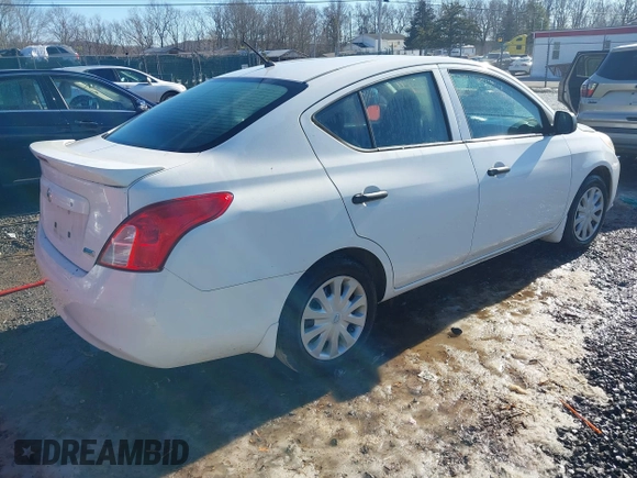 2014 Nissan Versa SV with VIN 3N1CN7AP8EL856906, listed as a IAAI auction lot 41537991 with 75,798 mi miles. Bid and sale history available at carsss.com. Image 4.