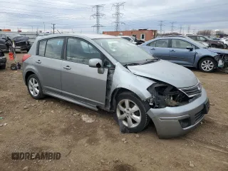 2012 Nissan Versa S z VIN 3N1BC1CP7CK804908, wystawiony jako Copart lot #50789765 z przebiegiem 125 322 mil mil oraz Szkody całkowita. Historia ofert i sprzedaży dostępna na DreamBid. Obrazek 4.