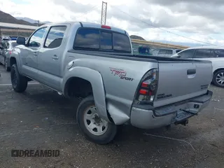 2007 Toyota Tacoma PreRunner z VIN 5TEJU62N17Z386619, wystawiony jako IAAI lot #41476639 z przebiegiem 232 440 mil mil oraz . Historia ofert i sprzedaży dostępna na DreamBid. Obrazek 3.