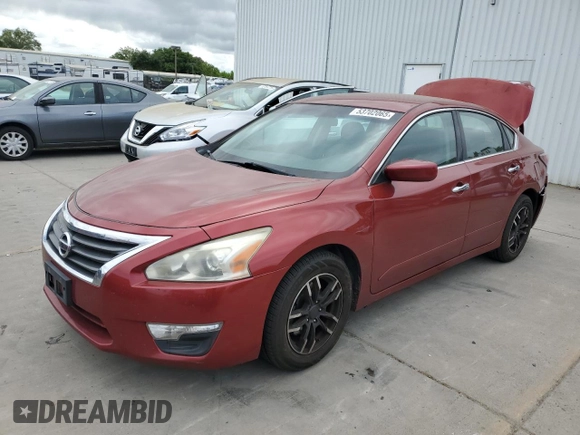 2014 Nissan Altima 2.5 S with VIN 1N4AL3AP1EC118756, listed as a Copart auction lot 53702065 with 199,305 mi miles and Salvage Title. Bid and sale history available at carsss.com. Image 1.