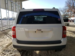 2015 Jeep Patriot Sport with VIN 1C4NJPBA4FD209051, listed as a Copart auction lot 84443874 with 131,962 mi miles and Salvage Title. Bid and sale history available at carsss.com. Image 6.