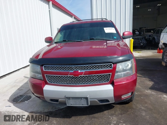 2010 Chevrolet Tahoe LT z VIN 1GNUKBE08AR112792, wystawiony jako IAAI lot #41790474 z przebiegiem 231 742 mil mil oraz . Historia ofert i sprzedaży dostępna na DreamBid. Obrazek 13.