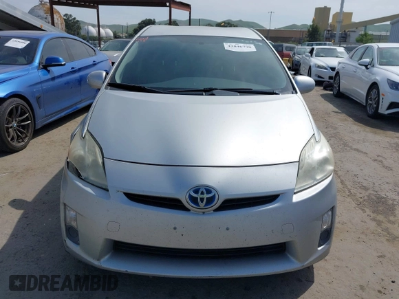 2010 Toyota Prius II with VIN JTDKN3DU8A0028512, listed as a IAAI auction lot 42046790 with 250,562 mi miles. Bid and sale history available at carsss.com. Image 12.