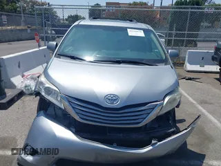 2017 Toyota Sienna XLE Auto Access Seat with VIN 5TDYZ3DC1HS790934, listed as a IAAI auction lot 42510179 with 223,690 mi miles and . Bid and sale history available at DreamBid. Image 12.