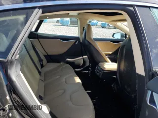 2013 Tesla Model S with VIN 5YJSA1CG7DFP07432, listed as a Copart auction lot 59695375 with 180,037 mi miles and Salvage title. Bid and sale history available at DreamBid. Image 10.