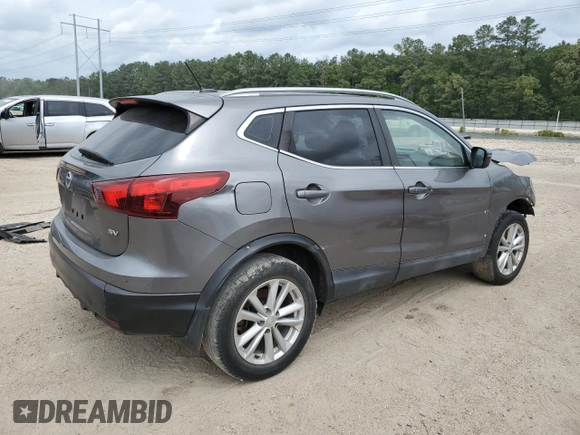 2017 Nissan Rogue SV with VIN JN1BJ1CP4HW013785, listed as a Copart auction lot 57387635 with 139,103 mi miles and Salvage title. Bid and sale history available at DreamBid. Image 3.