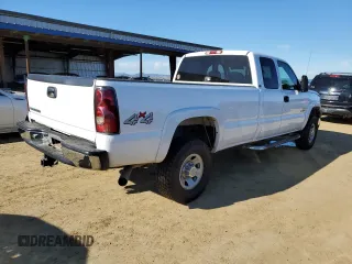 2006 Chevrolet Silverado 3500 SRW LT3 with VIN 1GCHK39DX6E139696, listed as a Copart auction lot 83018804 with 184,242 mi miles and Salvage Title. Bid and sale history available at carsss.com. Image 3.