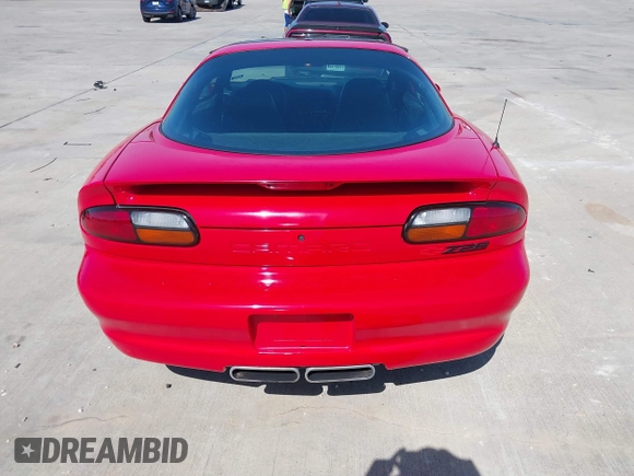 1997 Chevrolet Camaro Z28 z VIN 2G1FP22P1V2150712, wystawiony jako IAAI lot #42007547 z przebiegiem 98 725 mil mil oraz . Historia ofert i sprzedaży dostępna na DreamBid. Obrazek 16.
