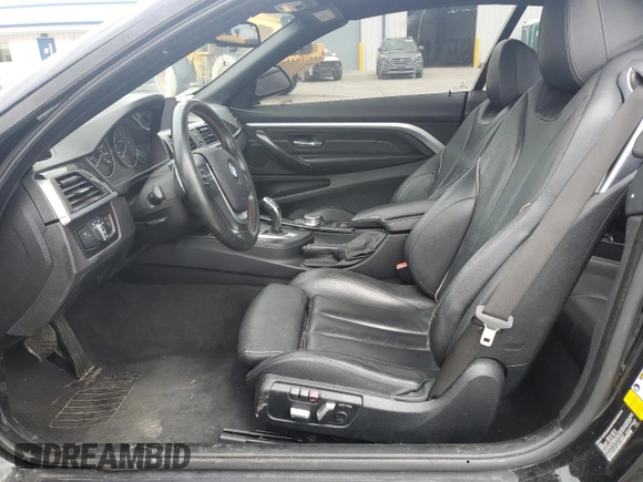 2018 BMW 4 Series 430i z VIN WBA4Z1C57JEC70867, wystawiony jako Copart lot #47869025 z przebiegiem 135 004 mil mil oraz Szkoda całkowita • Salvage title. Historia ofert i sprzedaży dostępna na DreamBid. Obrazek 7.