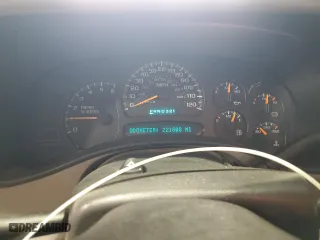2004 GMC Sierra 1500 SLT with VIN 1GTEK19T44E290125, listed as a Copart auction lot 41653765 with 221,808 mi miles and Clean Title. Bid and sale history available at carsss.com. Image 9.