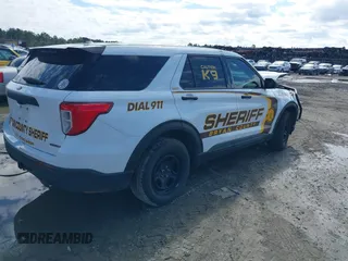 2022 Ford Police Interceptor Utility z VIN 1FM5K8AB9NGA26864, wystawiony jako IAAI lot #41629292 z przebiegiem Nie podano mil oraz . Historia ofert i sprzedaży dostępna na DreamBid. Obrazek 4.