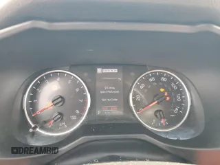 2021 Toyota RAV4 XLE with VIN 2T3W1RFV8MW118944, listed as a Copart auction lot 60824465 with 98,090 mi miles and Salvage title. Bid and sale history available at DreamBid. Image 9.