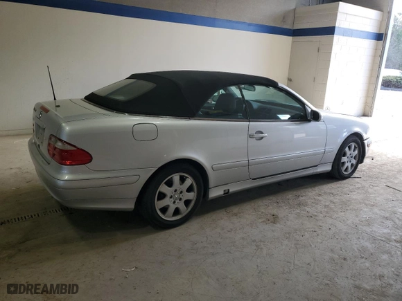 2002 Mercedes-Benz CLK-Class with VIN WDBLK65G92T114739, listed as a Copart auction lot 46654895 with 91,209 mi miles and Salvage Title. Bid and sale history available at carsss.com. Image 3.