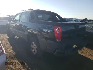 2004 Chevrolet Avalanche Z71 with VIN 3GNEK12T74G282207, listed as a Copart auction lot 73114084 with 205,688 mi miles and Salvage Title. Bid and sale history available at carsss.com. Image 2.