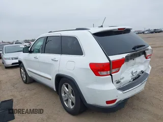 2013 Jeep Grand Cherokee Overland with VIN 1C4RJFCT1DC525098, listed as a IAAI auction lot 41593500 with 80,412 mi miles. Bid and sale history available at carsss.com. Image 14.