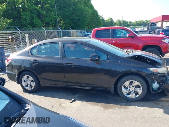2013 Honda Civic LX z VIN 2HGFB2F5XDH537125, wystawiony jako IAAI lot #42149823 z przebiegiem 166 321 mil mil oraz . Historia ofert i sprzedaży dostępna na DreamBid. Obrazek 13.