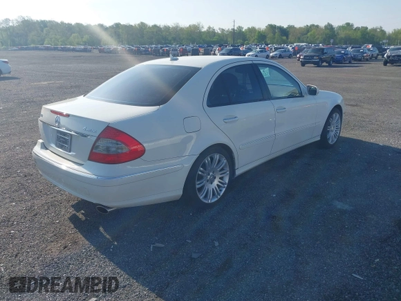 2008 Mercedes-Benz E 350 Luxury z VIN WDBUF87X58B286086, wystawiony jako IAAI lot #42157042 z przebiegiem 156 297 mil mil oraz . Historia ofert i sprzedaży dostępna na DreamBid. Obrazek 4.