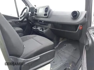 2020 Mercedes-Benz Sprinter Cargo with VIN W1W4ECHY2LT042904, listed as a IAAI auction lot 41567553 with 218,889 mi miles and . Bid and sale history available at carsss.com. Image 5.