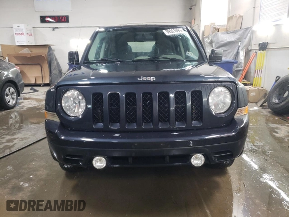 2014 Jeep Patriot Latitude with VIN 1C4NJRFB0ED588336, listed as a Copart auction lot 89391695 with 133,941 mi miles and Salvage Title. Bid and sale history available at carsss.com. Image 5.