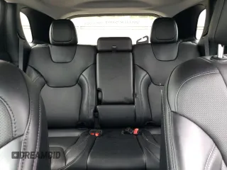 2023 Jeep Cherokee Altitude Lux z VIN 1C4PJMMB4PD100846, wystawiony jako Copart lot #56038145 z przebiegiem 9 567 mil mil oraz Szkoda całkowita • Salvage title. Historia ofert i sprzedaży dostępna na DreamBid. Obrazek 10.