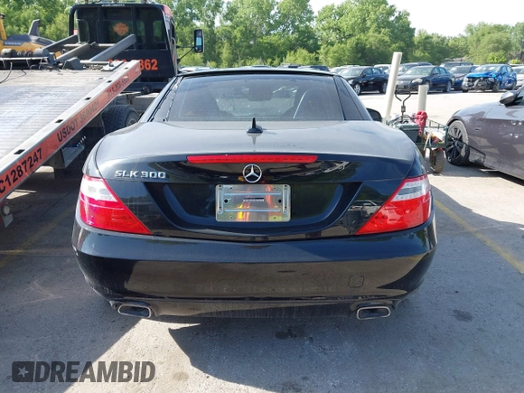 2016 Mercedes-Benz SLK 300 z VIN WDDPK3JA3GF124911, wystawiony jako IAAI lot #42101902 z przebiegiem 44 162 mil mil oraz . Historia ofert i sprzedaży dostępna na DreamBid. Obrazek 16.