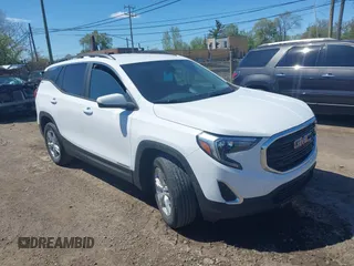2021 GMC Terrain SLE z VIN 3GKALMEV8ML372366, wystawiony jako IAAI lot #42205973 z przebiegiem 56 031 mil mil oraz . Historia ofert i sprzedaży dostępna na DreamBid. Obrazek 1.