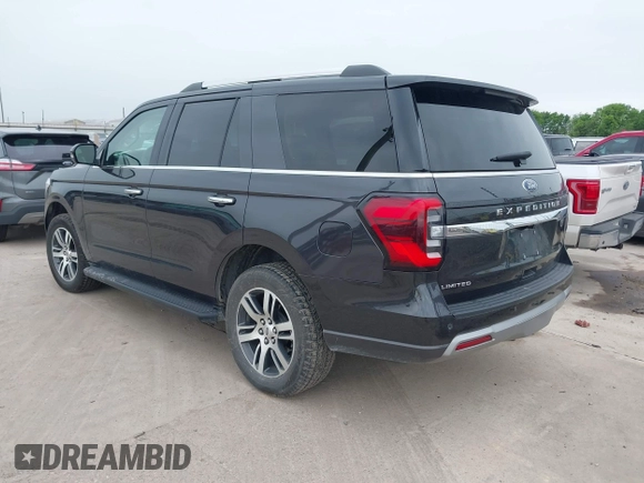 2024 Ford Expedition Limited with VIN 1FMJU2A87REA45005, listed as a IAAI auction lot 41877137 with 27,787 mi miles. Bid and sale history available at carsss.com. Image 3.