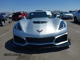 2016 Chevrolet Corvette Z06 2LZ z VIN 1G1YS2D64G5612988, wystawiony jako IAAI lot #42283770 z przebiegiem 22 382 mil mil oraz . Historia ofert i sprzedaży dostępna na DreamBid. Obrazek 12.