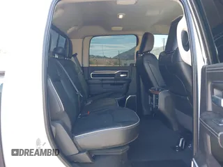 2024 Ram 2500 Laramie z VIN 3C6UR5FL2RG267971, wystawiony jako IAAI lot #41707239 z przebiegiem 22 898 mil mil oraz . Historia ofert i sprzedaży dostępna na DreamBid. Obrazek 8.