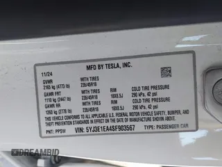 2025 Tesla Model 3 Long Range with VIN 5YJ3E1EA4SF903567, listed as a IAAI auction lot 42453246 with 19,365 mi miles and . Bid and sale history available at DreamBid. Image 9.