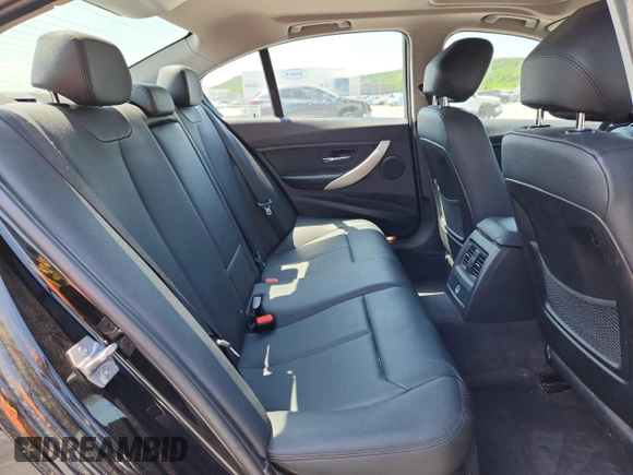 2014 BMW 3 Series 320i xDrive with VIN WBA3C3G5XENS71856, listed as a Copart auction lot 58265805 with 122,478 mi miles and Salvage title. Bid and sale history available at DreamBid. Image 10.